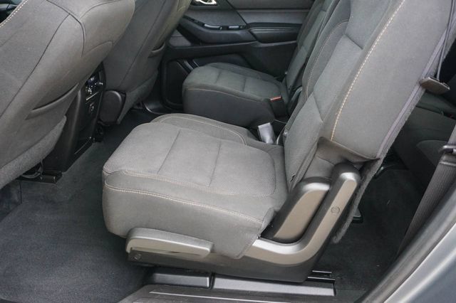 Used 2020 Chevrolet Traverse LT w/ Driver Confidence II Package AWD/4WD image 20