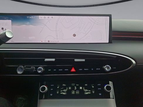 New 2026 Genesis GV70 2.5T Advanced AWD/4WD image 16