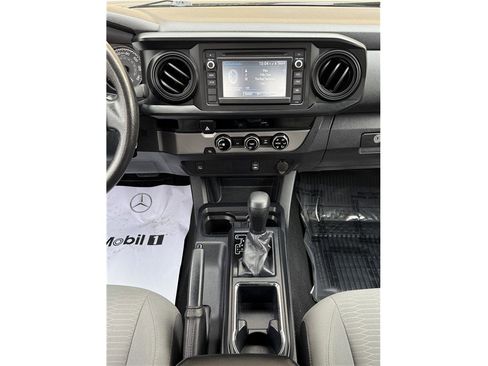 Used 2017 Toyota Tacoma 2WD Access Cab image 22