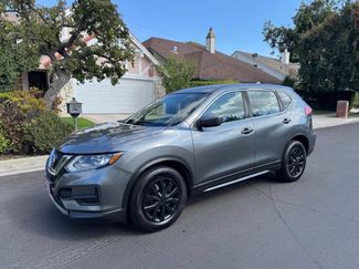 Used 2017 Nissan Rogue S image 1