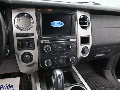 Used 2017 Ford Expedition Limited w/ Equipment Group 301A image 12