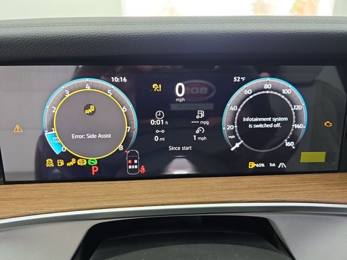 New 2026 Volkswagen Tiguan SEL R-Line AWD/4WD image 19
