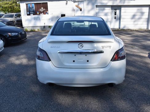Used 2014 Nissan Maxima 3.5 SV w/ Sport Package FWD image 5