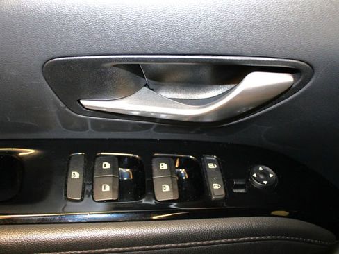 Used 2022 Hyundai Tucson Limited image 32