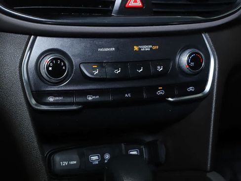 Used 2020 Hyundai Santa Fe SE FWD image 28