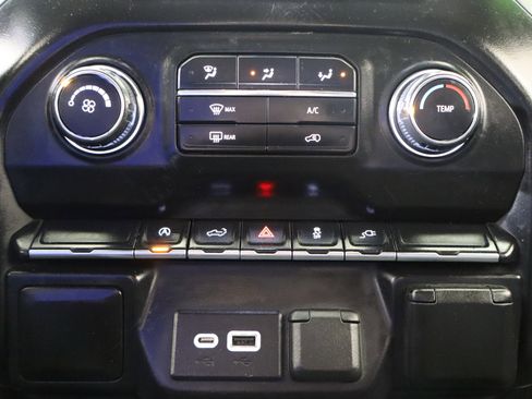 Used 2021 Chevrolet Silverado 1500 Custom image 27