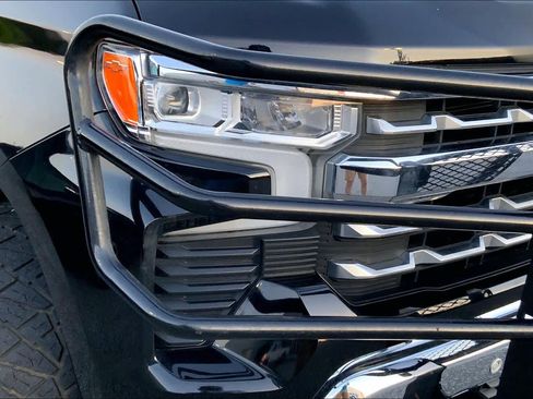 Used 2024 Chevrolet Silverado 1500 LTZ w/ LTZ Premium Package image 26