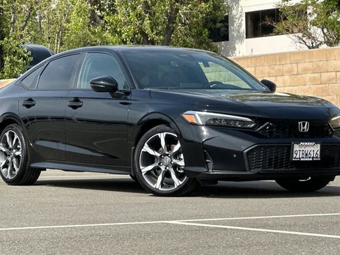 Certified 2025 Honda Civic Sport image 2