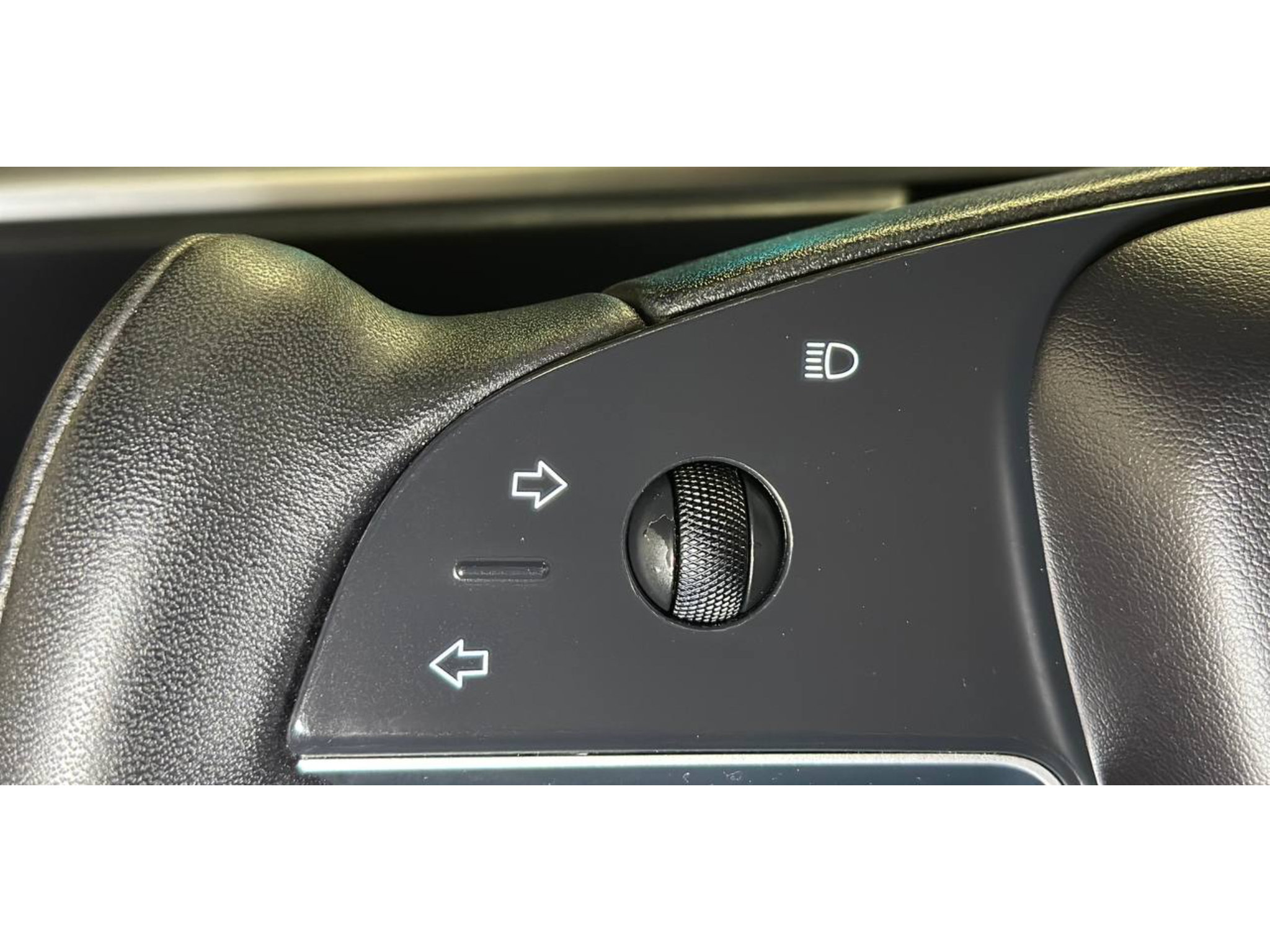 Used 2022 Tesla Model S Standard Range AWD/4WD image 25