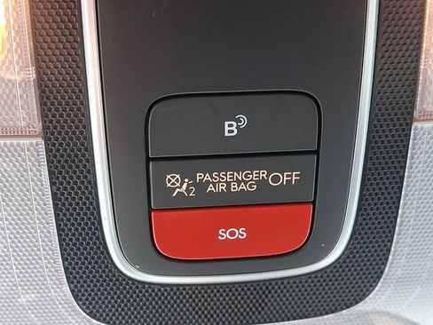 Used 2023 Hyundai Elantra SEL image 26