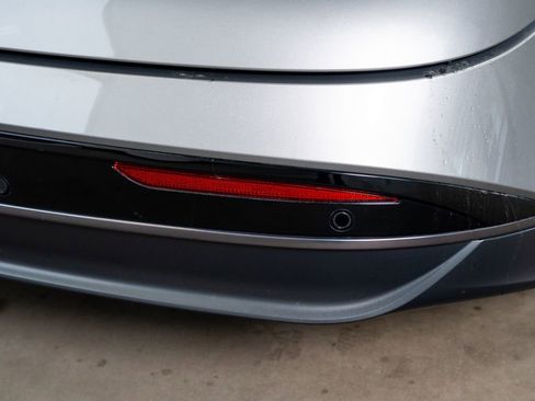 Used 2024 Lucid Air Pure RWD image 16