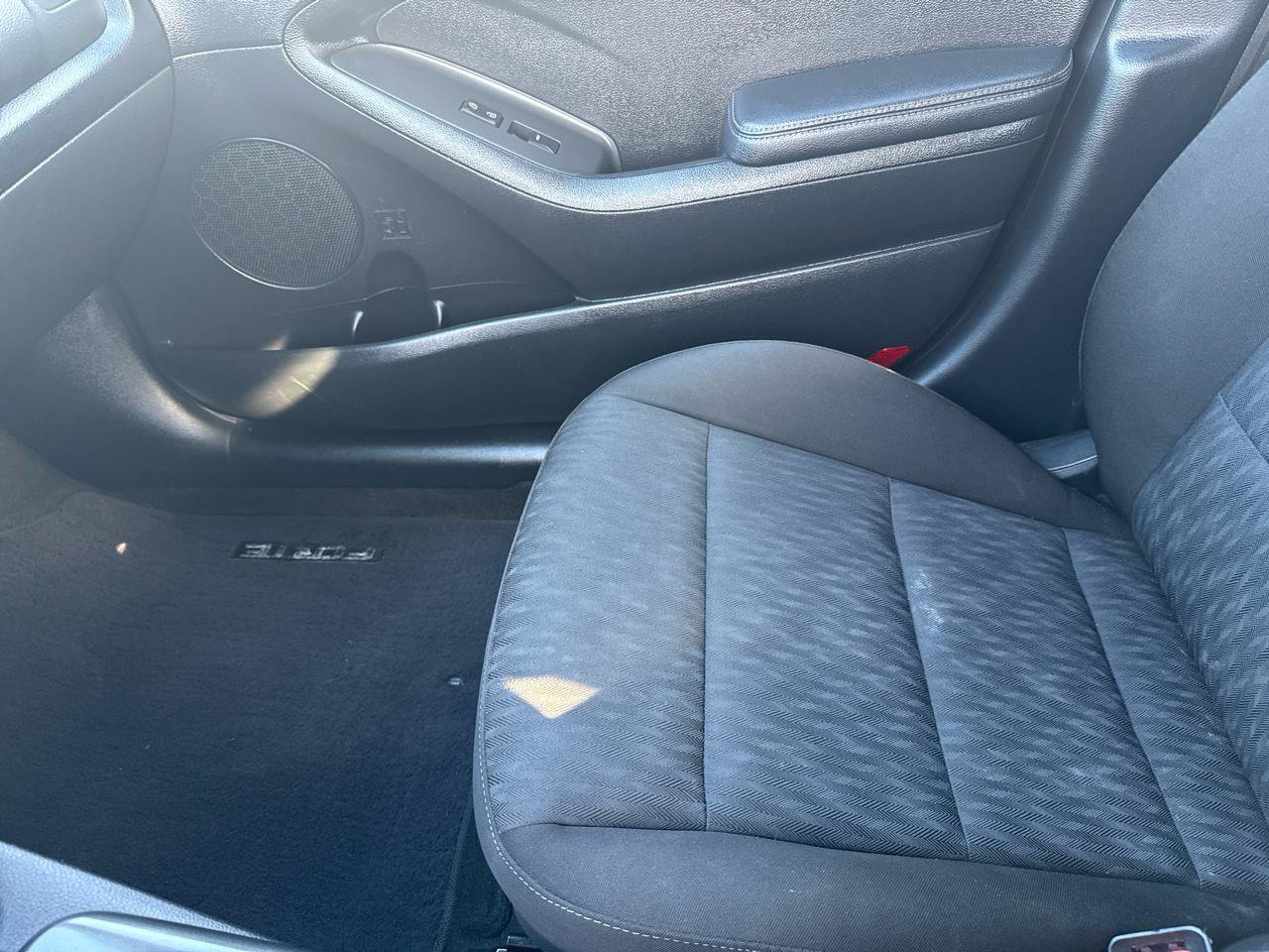 Used 2016 Kia Forte LX FWD image 8