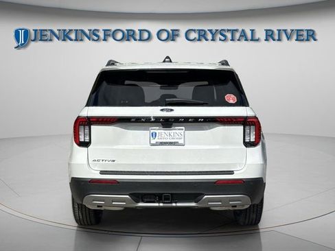 New 2026 Ford Explorer Active w/ Active Comfort Package image 6