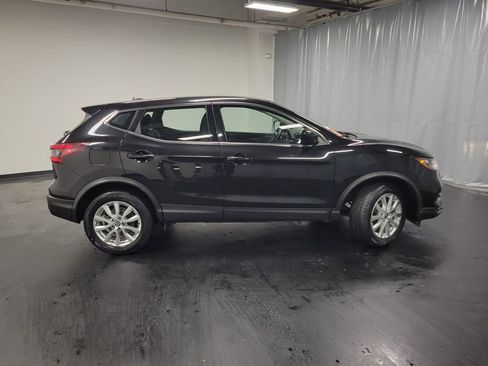 Used 2021 Nissan Rogue Sport S image 9