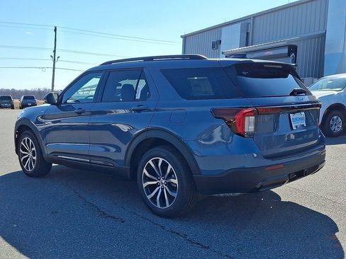 New 2026 Ford Explorer ST-Line image 3