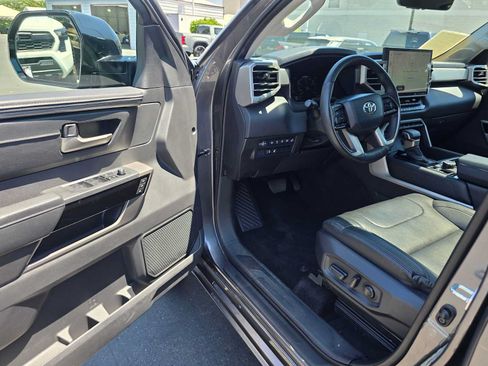 Used 2024 Toyota Tundra Limited AWD/4WD image 19