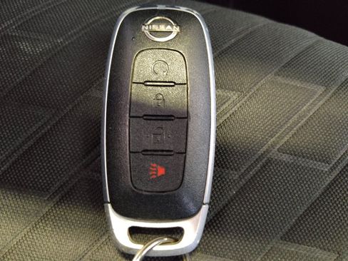 Used 2023 Nissan Kicks SV FWD image 32