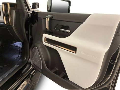 Used 2024 GMC Hummer EV 2X w/ LPO, Illumination Package image 14