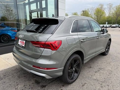 Used 2019 Audi Q3 2.0T Premium AWD/4WD image 2