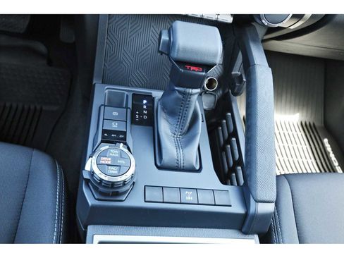 Used 2026 Toyota Tacoma TRD Off-Road AWD/4WD image 25