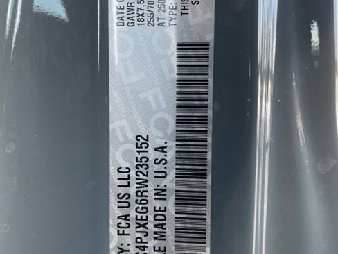 Used 2024 Jeep Wrangler Sahara w/ Safety Group image 20