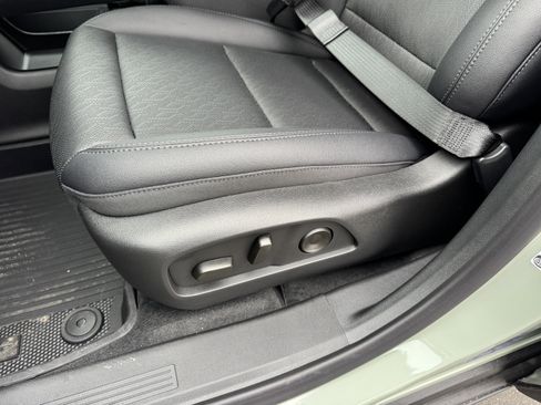 New 2026 Chevrolet Equinox LT image 14