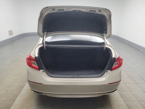 Used 2019 Honda Accord LX image 29