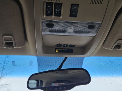 Used 2012 GMC Yukon Denali image 16