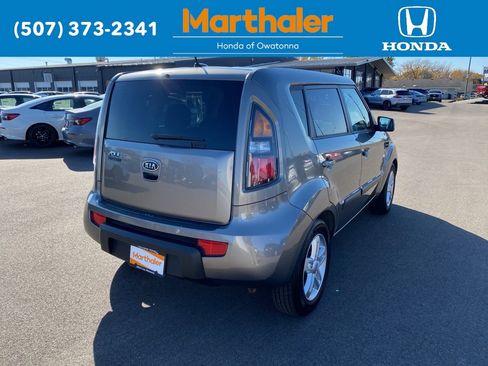Used 2011 Kia Soul + w/ Audio Pkg image 5