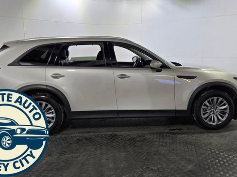 Used 2024 MAZDA CX-90 3.3 Turbo w/ Preferred Plus image 11