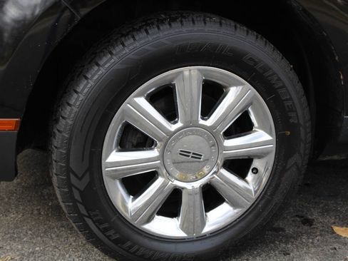 Used 2008 Lincoln MKX AWD image 17