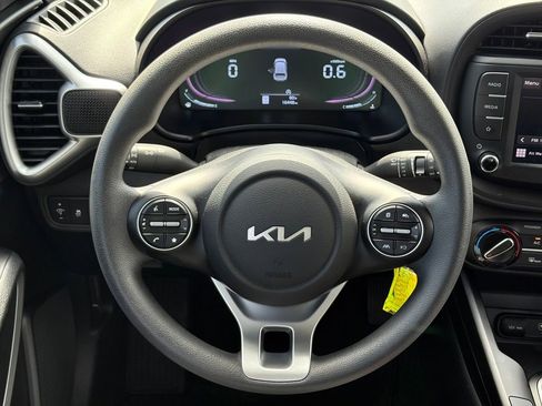 Used 2024 Kia Soul LX w/ Option Group 015 FWD image 26