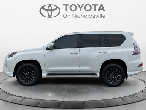 Used 2022 Lexus GX 460 Premium w/ Premium Package AWD/4WD image 3