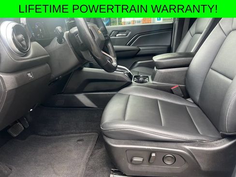 Used 2024 Chevrolet Colorado LT w/ LT Convenience Package III RWD image 13