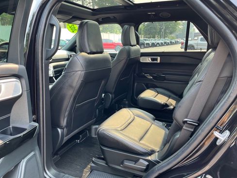 Used 2023 Ford Explorer ST w/ Technology Package image 10