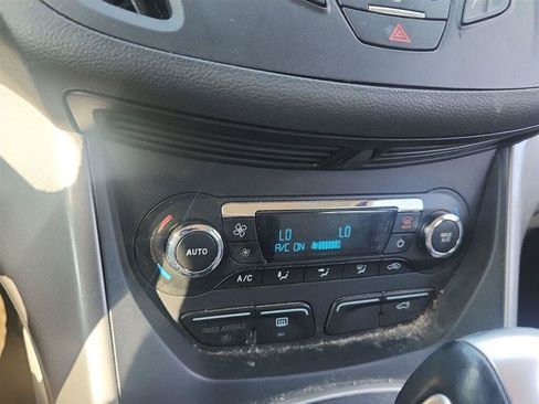 Used 2013 Ford C-MAX SE FWD image 19