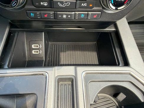 Used 2019 Ford F150 Raptor w/ Equipment Group 802A Luxury AWD/4WD image 27