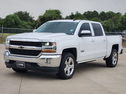 Used 2017 Chevrolet Silverado 1500 LT w/ Texas Edition AWD/4WD image 3