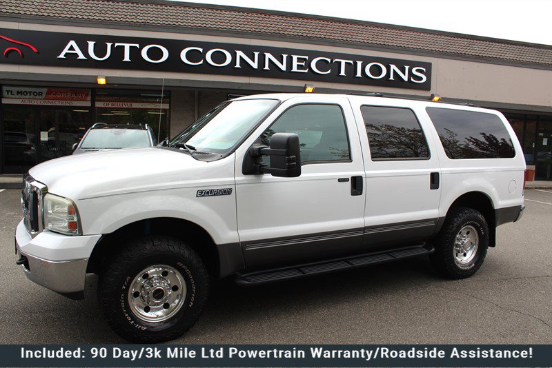 Used 2005 Ford Excursion XLT AWD/4WD image 1