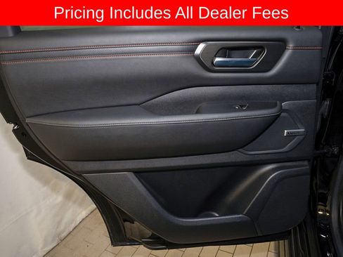 Certified 2025 Nissan Armada PRO-4X w/ Pro-4X Premium Package AWD/4WD image 12