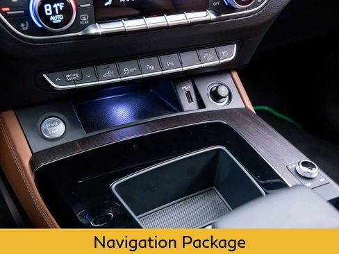 Used 2022 Audi Q5 e Prestige w/ Prestige Package image 28