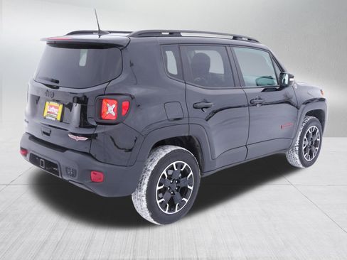 Certified 2023 Jeep Renegade Trailhawk w/ Sun/Sound Group image 7