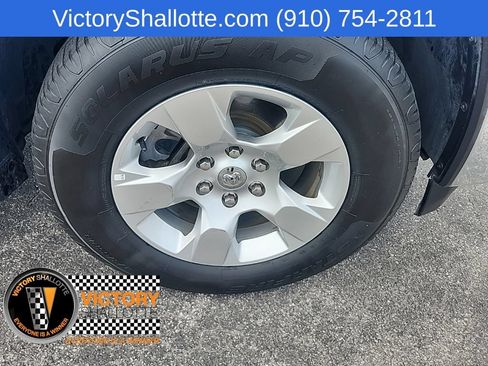 Used 2025 RAM 1500 Big Horn AWD/4WD image 35