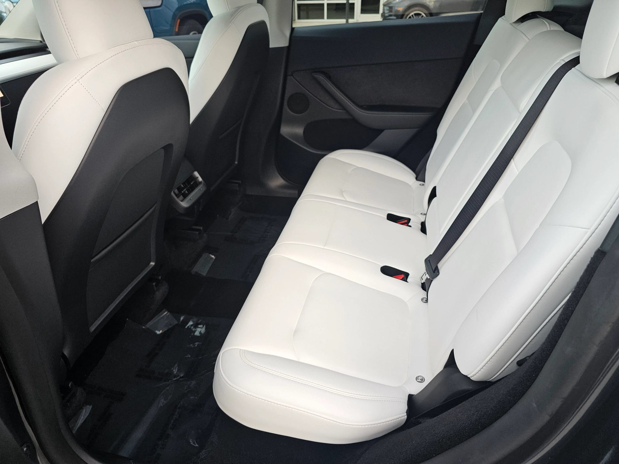 Used 2023 Tesla Model Y Performance AWD/4WD image 19