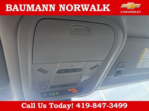 Used 2020 Chevrolet Equinox Premier AWD/4WD image 38