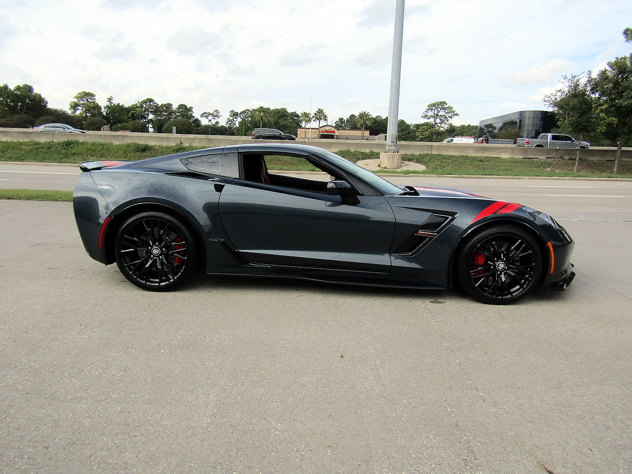 Used 2019 Chevrolet Corvette Grand Sport RWD image 4