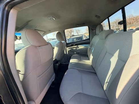 Used 2015 Toyota Tacoma 4x4 Double Cab image 22