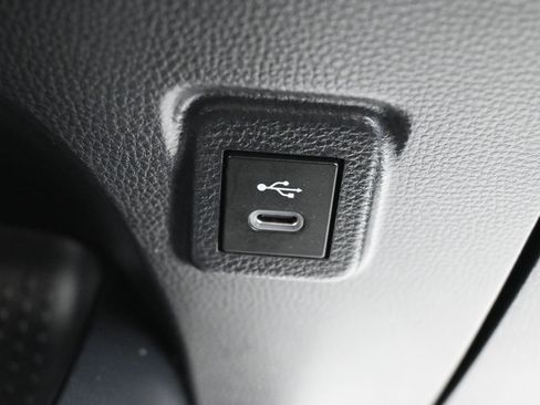 Used 2023 Toyota Corolla SE image 25