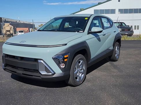 New 2026 Hyundai Kona SE image 4