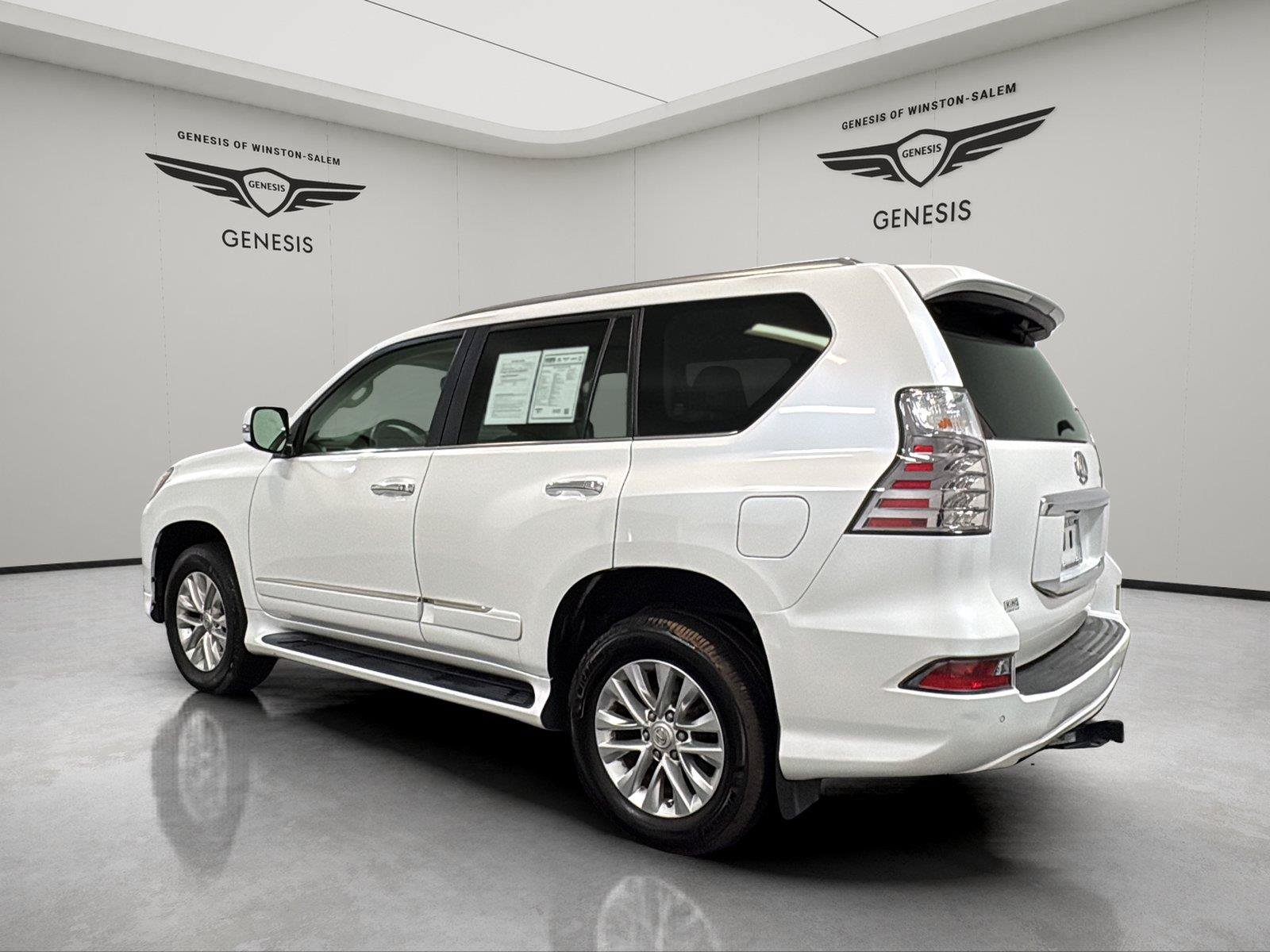 Used 2019 Lexus GX 460 Premium w/ Premium Package AWD/4WD image 3